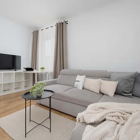 Appartement Unique In For 2 People Perfect For Remote Work By Renters Warschau