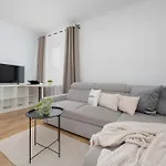 Апартаменты Unique In For 2 People Perfect For Remote Work By Renters Варшава